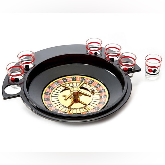Game Night Roulette Party Game 9 Piece Set - NIB - Picture 2 of 2